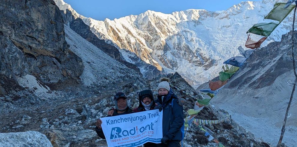 kanchenjuna north base camp trek