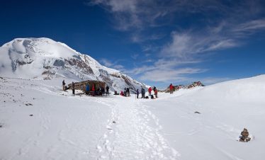 annapurna circuit with tilicho lake