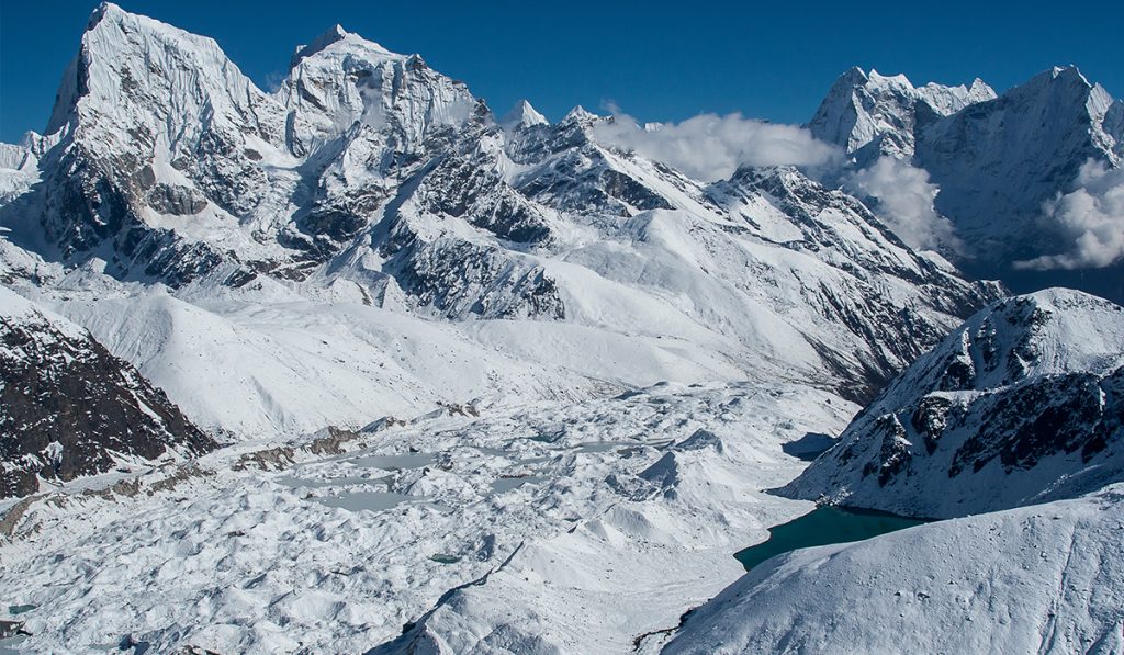 everest 3 pass beautiful view of the himalayas from gokyo ri