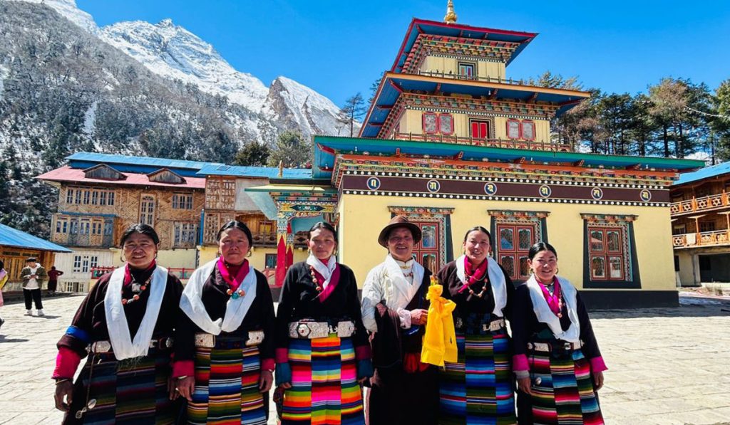 monastery in Manaslu circuit trek