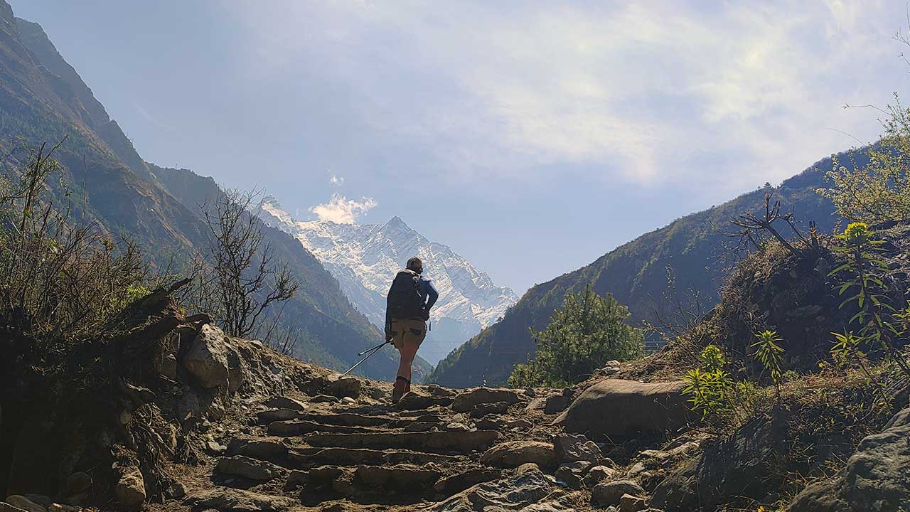 on the way to namrung