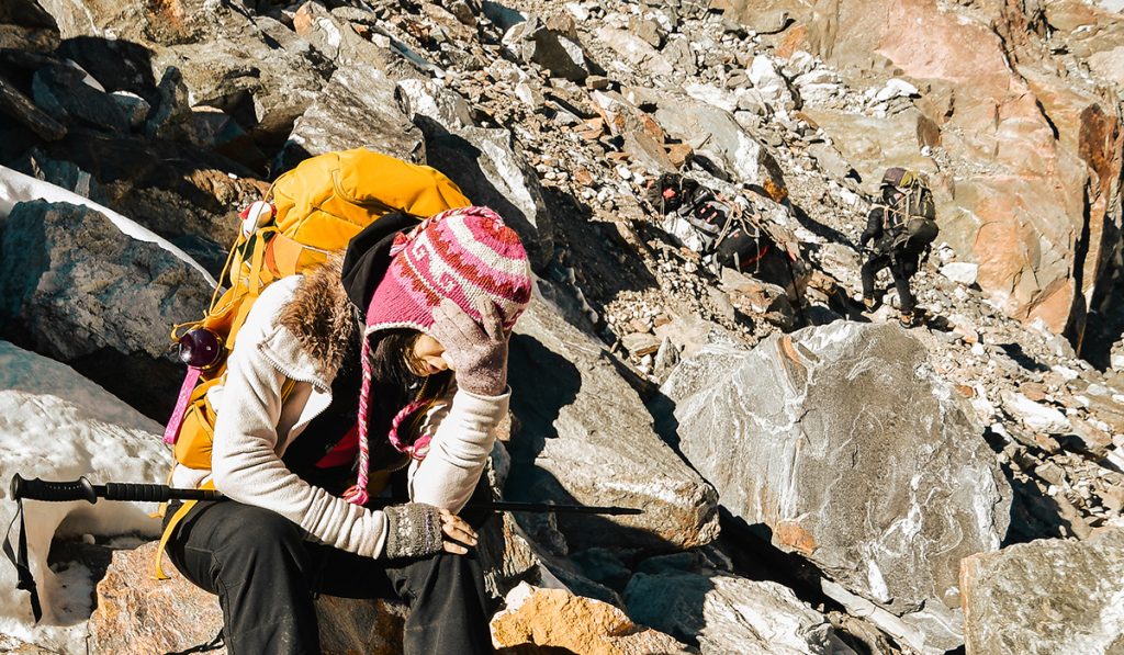 Headache is one of the early signs of altitude sickness