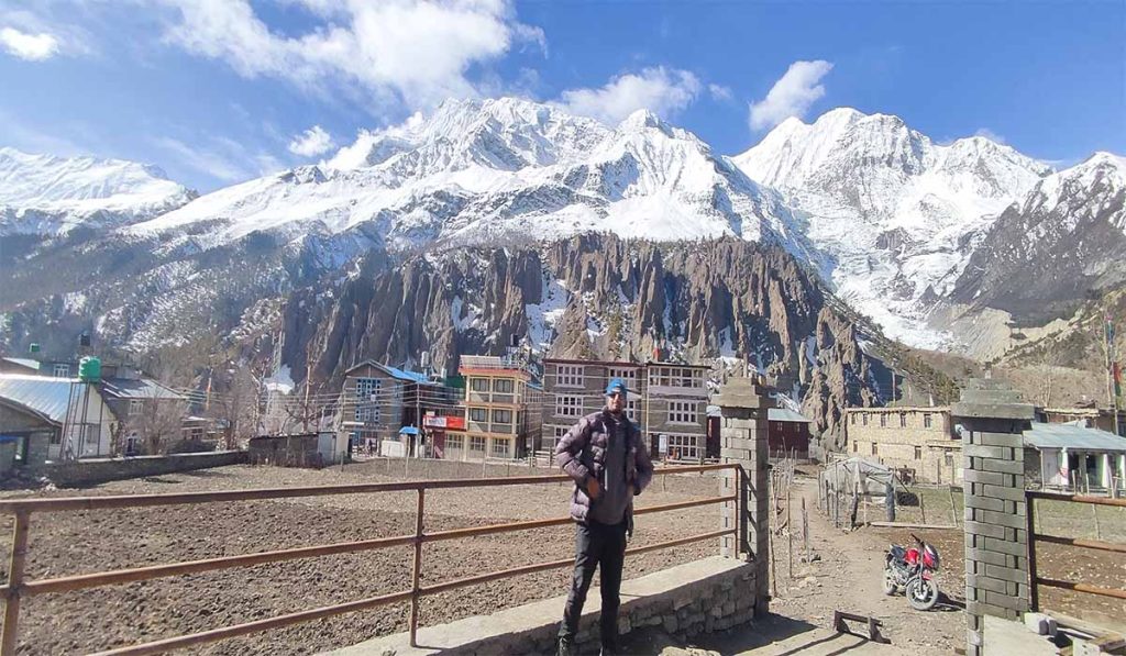 Annapurna Circuit distance